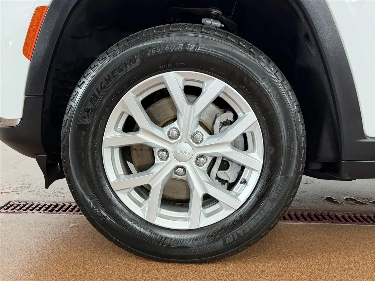 Jeep Grand Cherokee L Limited 4WD 2023