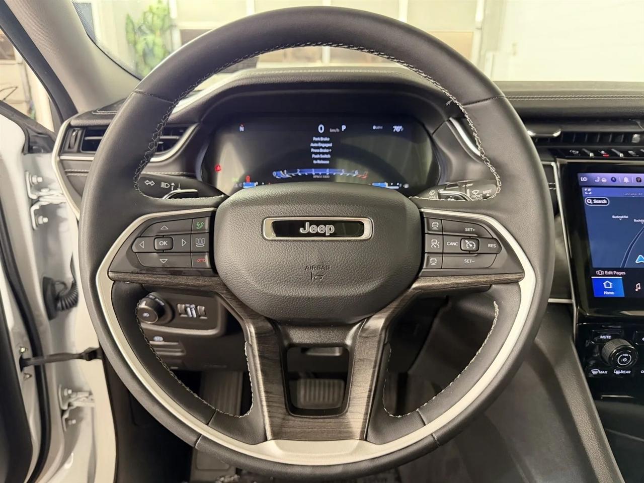 Jeep Grand Cherokee L Limited 4WD 2023