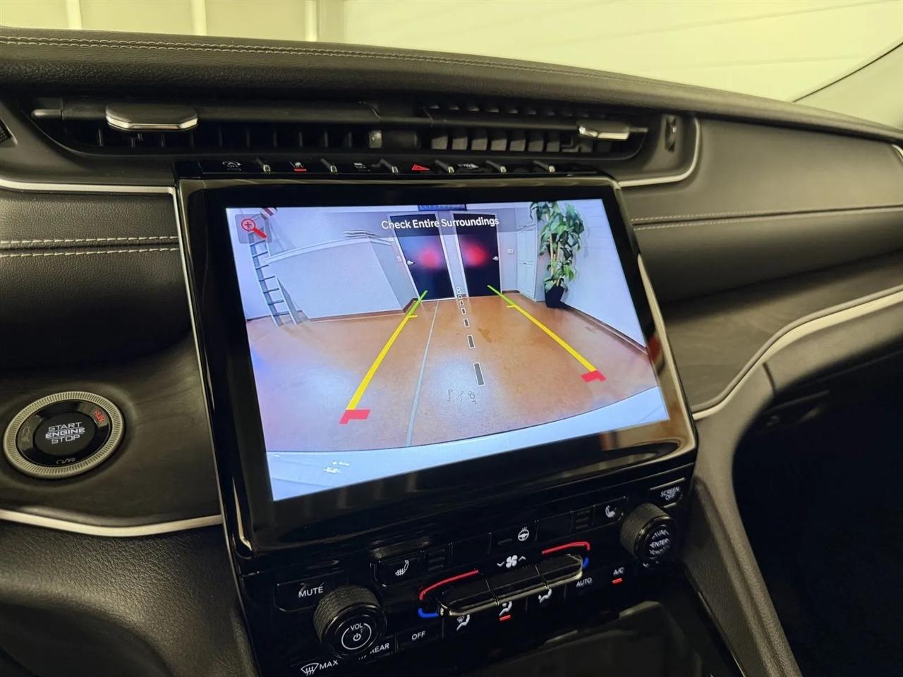 Jeep Grand Cherokee L Limited 4WD 2023