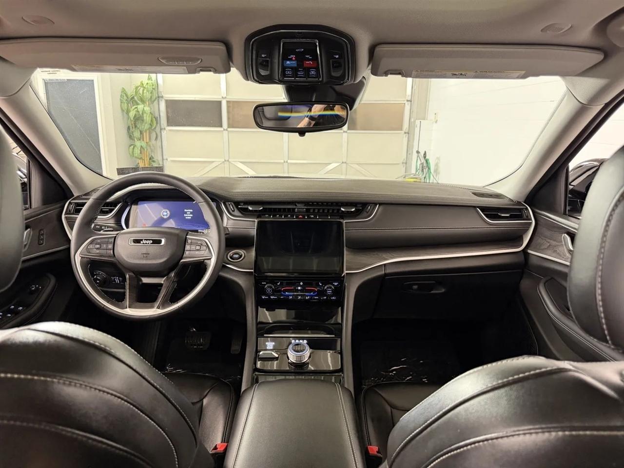 Jeep Grand Cherokee L Limited 4WD 2023