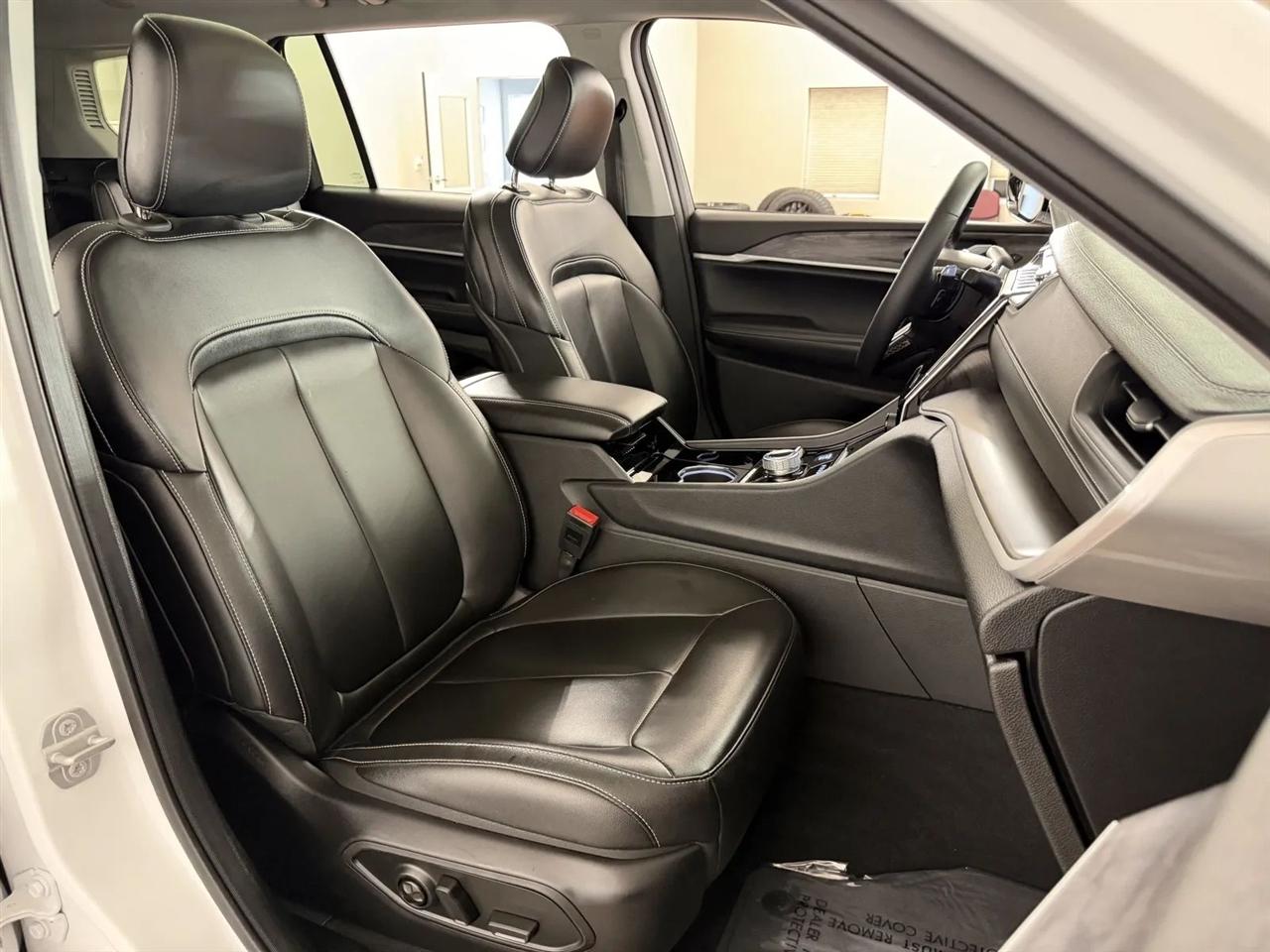 Jeep Grand Cherokee L Limited 4WD 2023