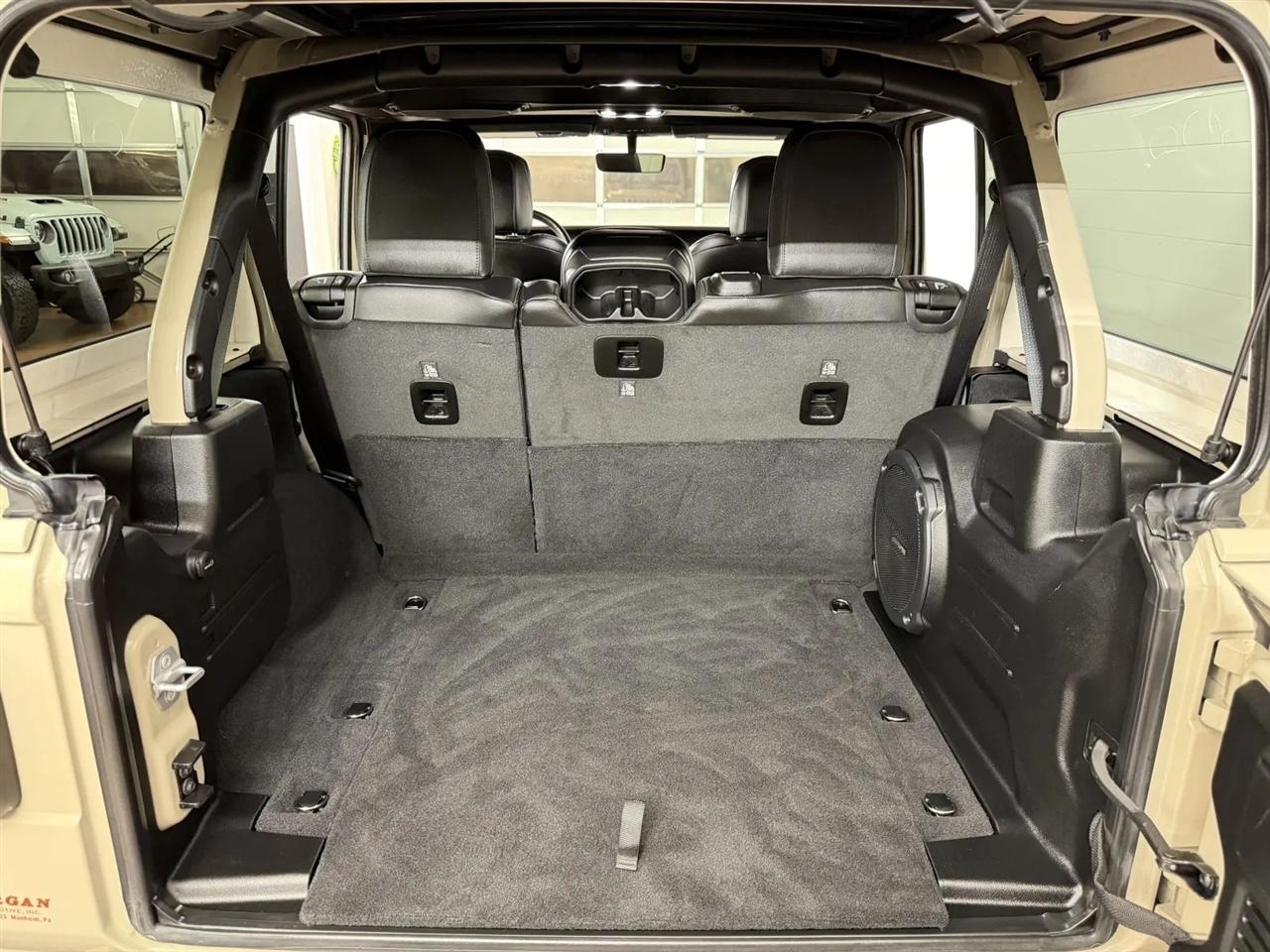 Jeep Wrangler Unlimited Sahara 2022