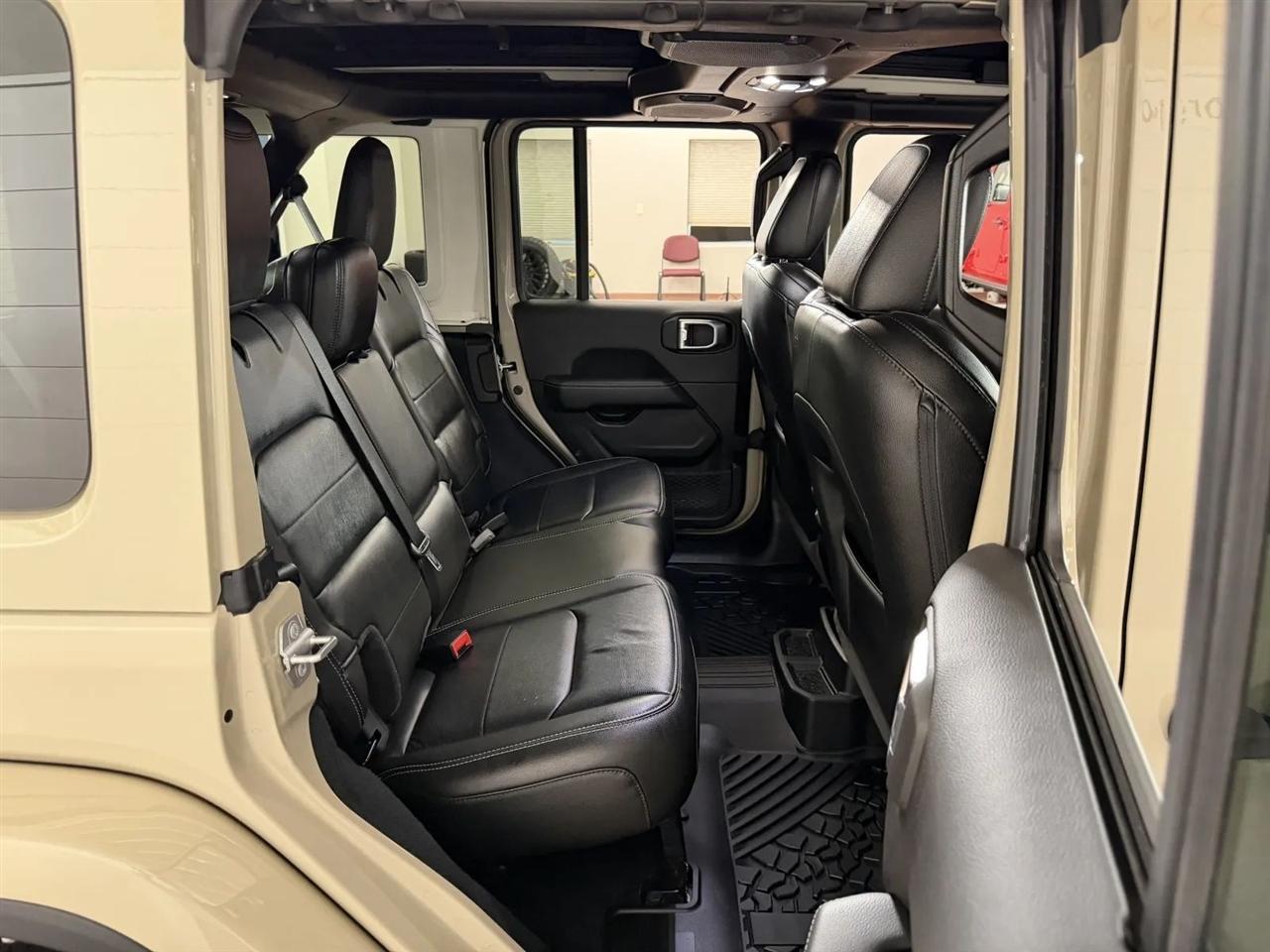 Jeep Wrangler Unlimited Sahara 2022