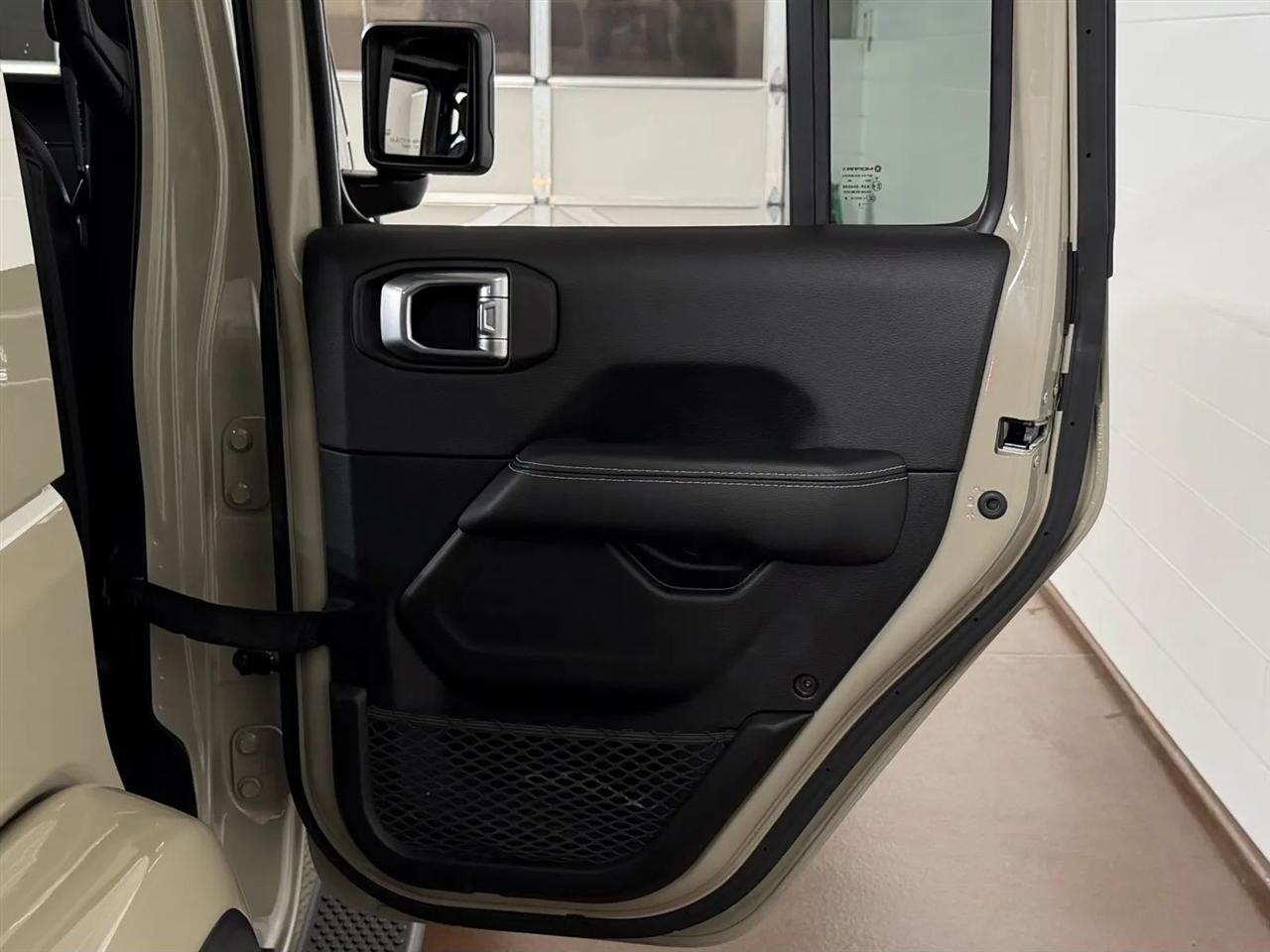 Jeep Wrangler Unlimited Sahara 2022