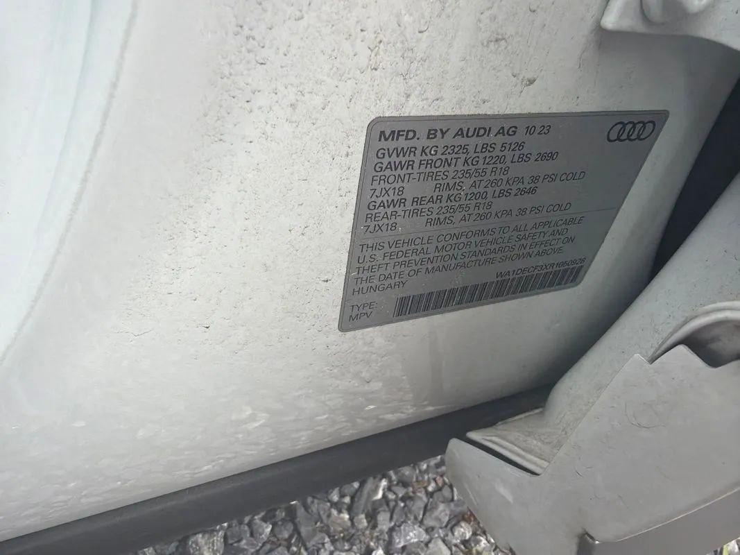 Audi Q3 S line Premium quattro 2024