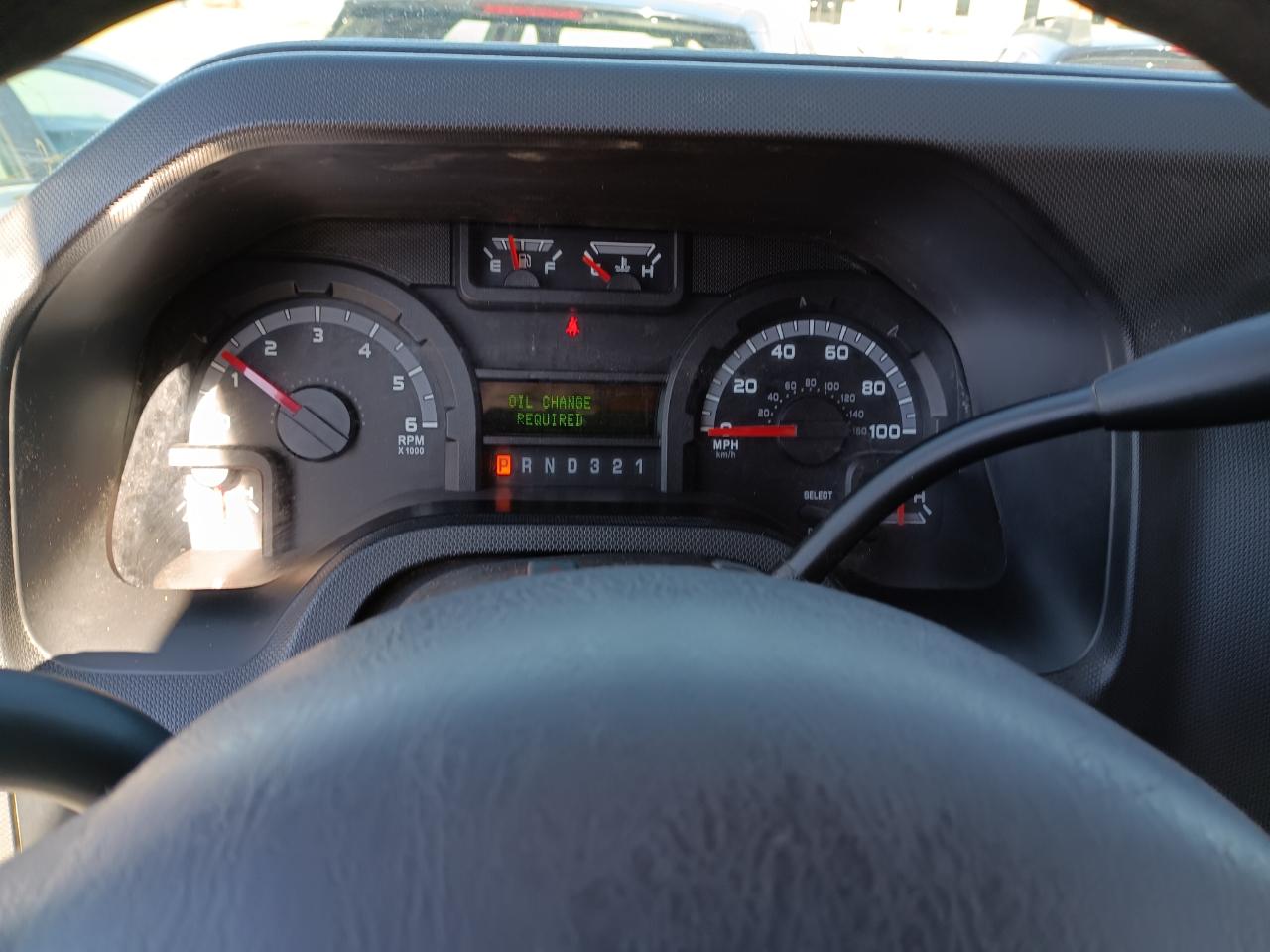 Ford Econoline E-350 Super Duty Extended 2014