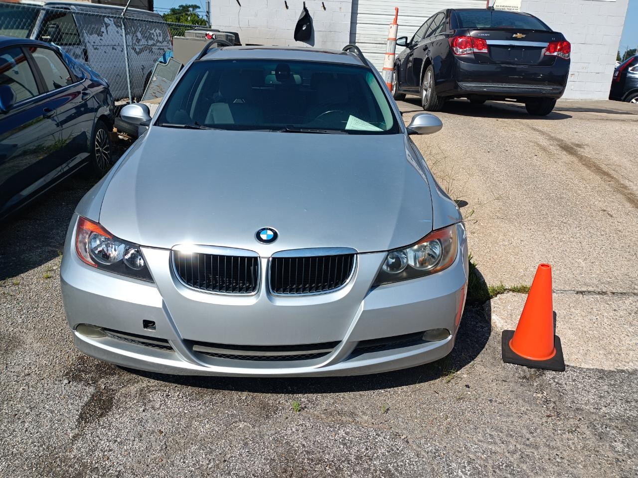 BMW 3-Series Sport Wagon 328i 2007
