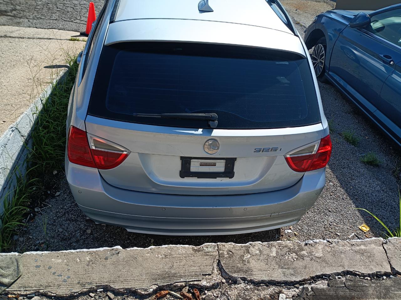 BMW 3-Series Sport Wagon 328i 2007