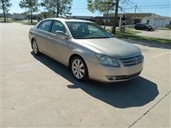 2005 Toyota Avalon 