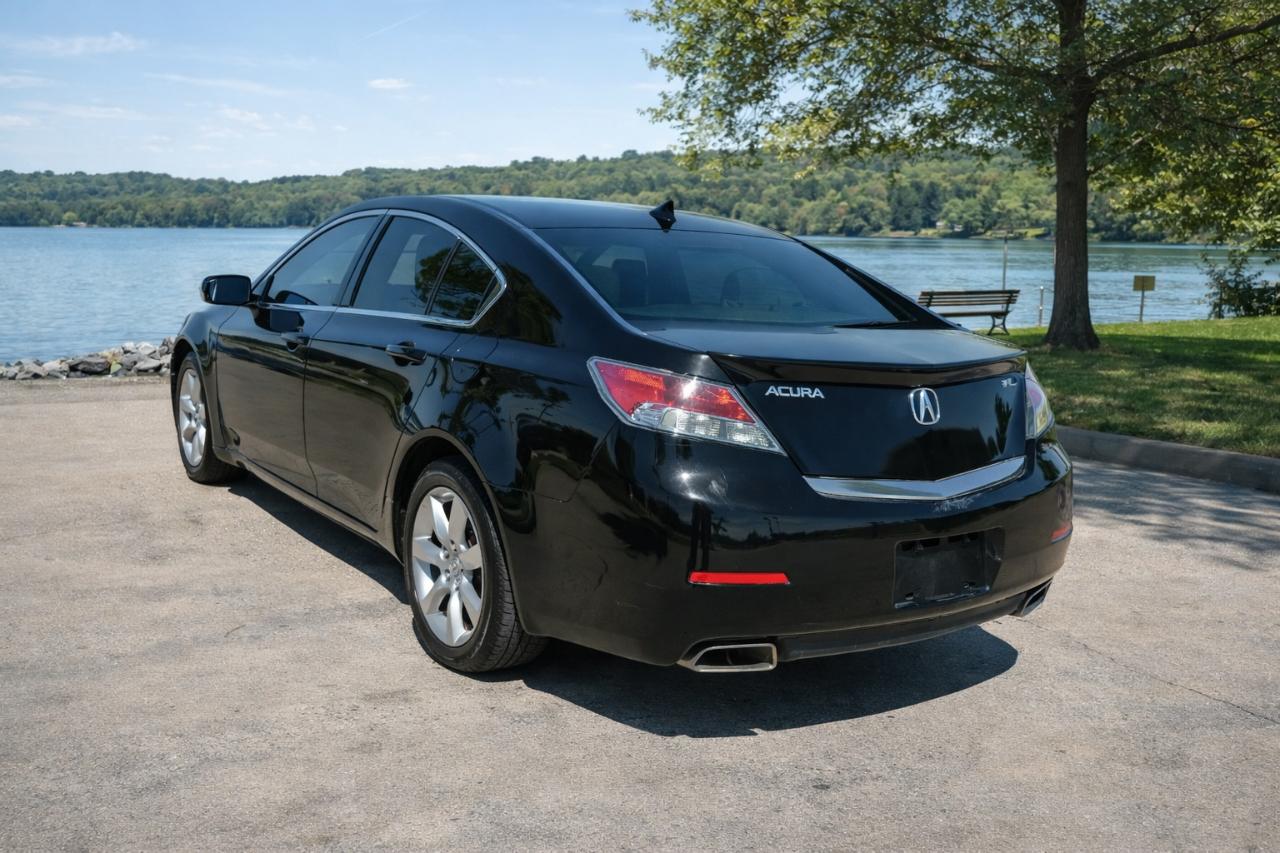 Acura TL 6-Speed AT with Tech Package 2012
