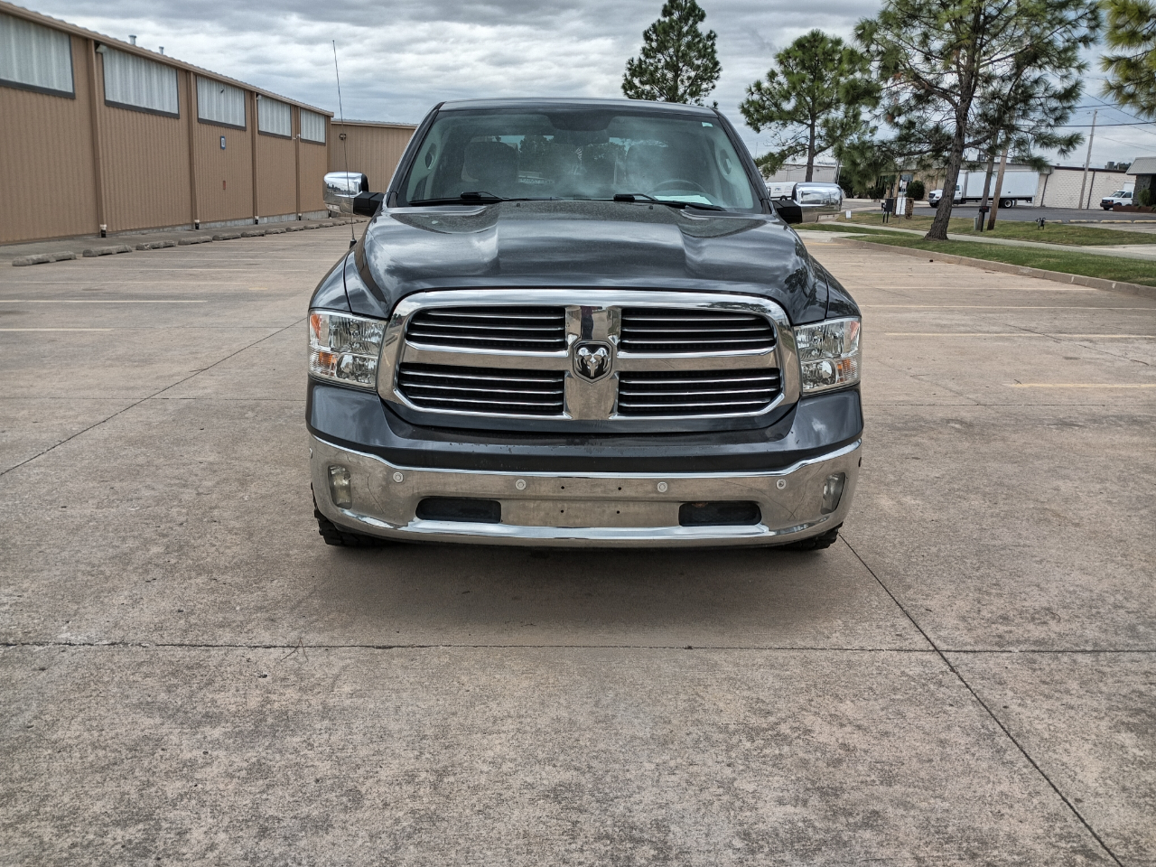 RAM 1500 Classic SLT LWB 4WD 2019 RAM 1500 Classic SLT LWB 4WD 2019