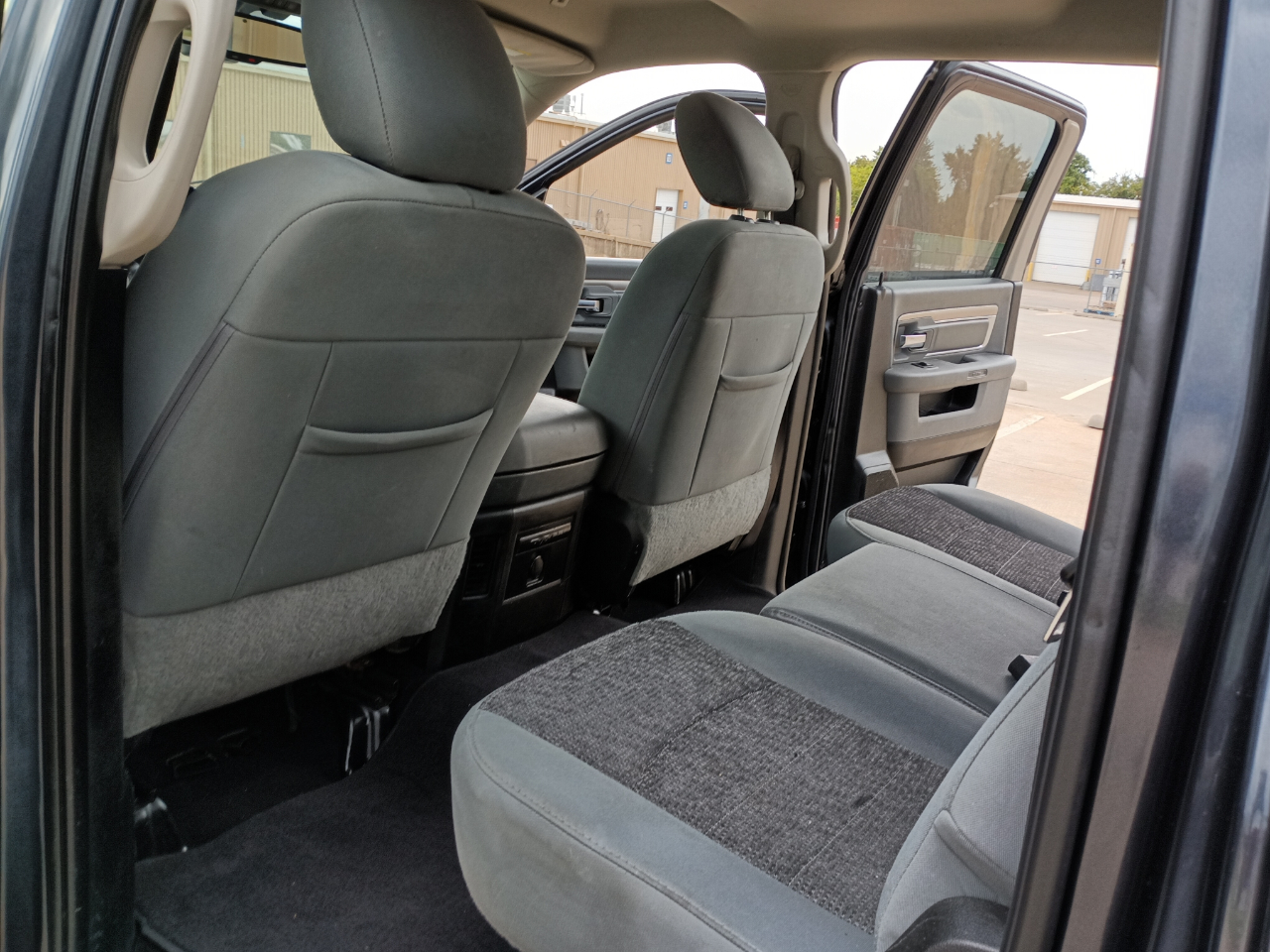 RAM 1500 Classic SLT LWB 4WD 2019 RAM 1500 Classic SLT LWB 4WD 2019