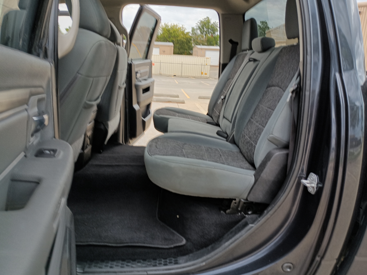 RAM 1500 Classic SLT LWB 4WD 2019 RAM 1500 Classic SLT LWB 4WD 2019