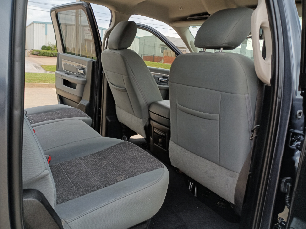 RAM 1500 Classic SLT LWB 4WD 2019 RAM 1500 Classic SLT LWB 4WD 2019