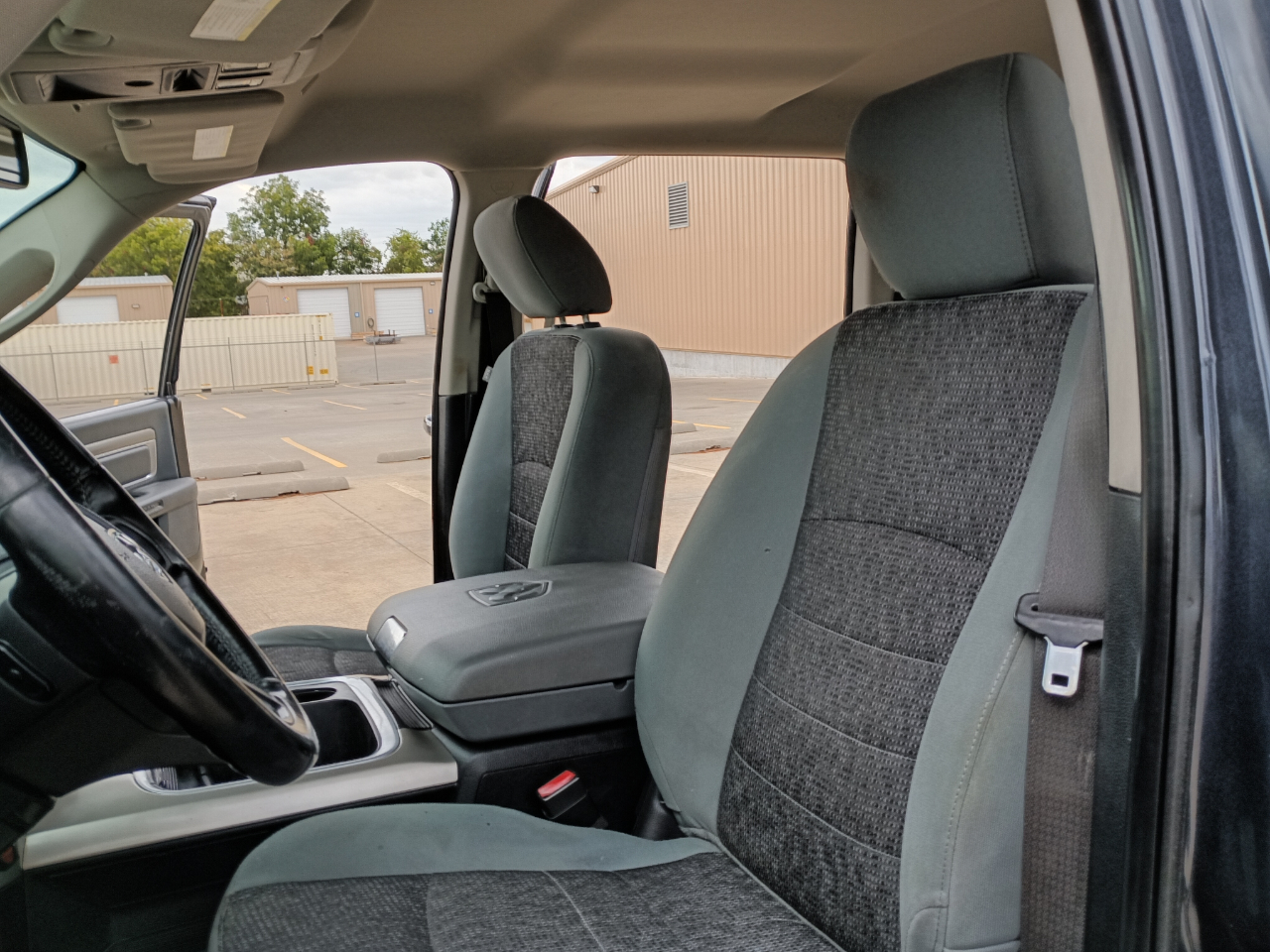 RAM 1500 Classic SLT LWB 4WD 2019 RAM 1500 Classic SLT LWB 4WD 2019