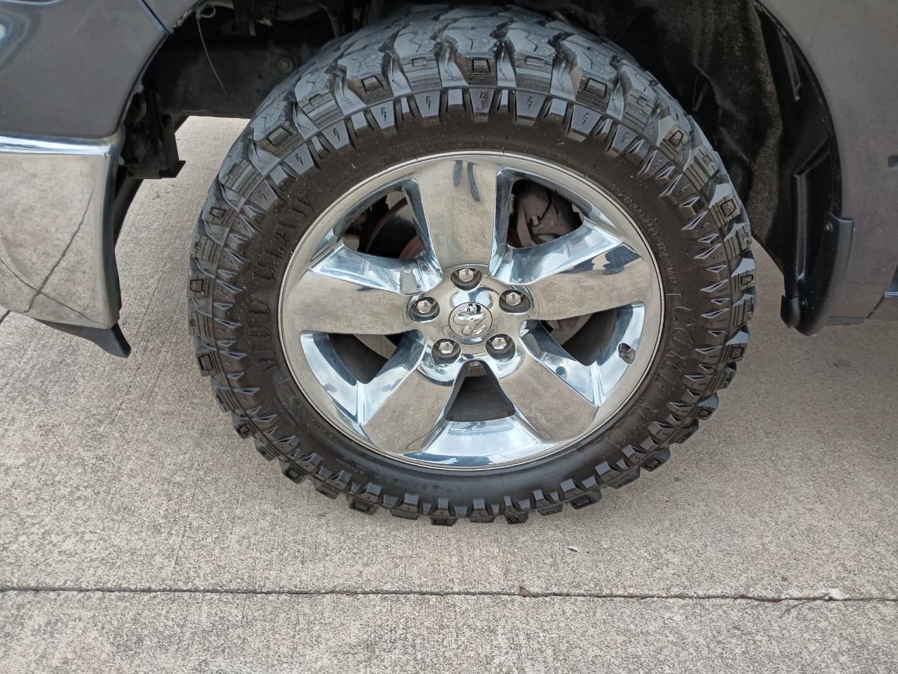 RAM 1500 Classic SLT LWB 4WD 2019 RAM 1500 Classic SLT LWB 4WD 2019