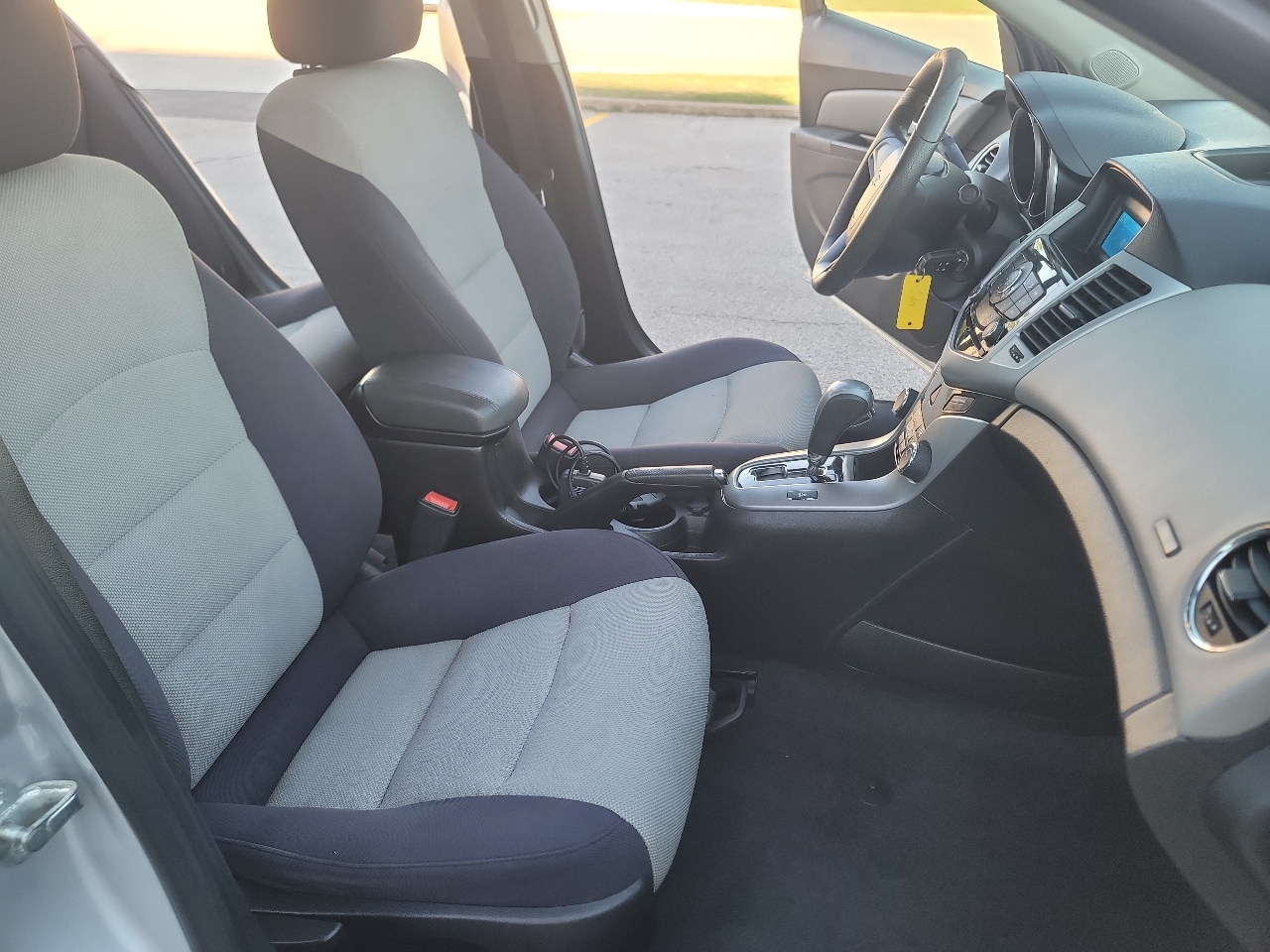 Chevrolet Cruze LS Auto 2014 Chevrolet Cruze LS Auto 2014