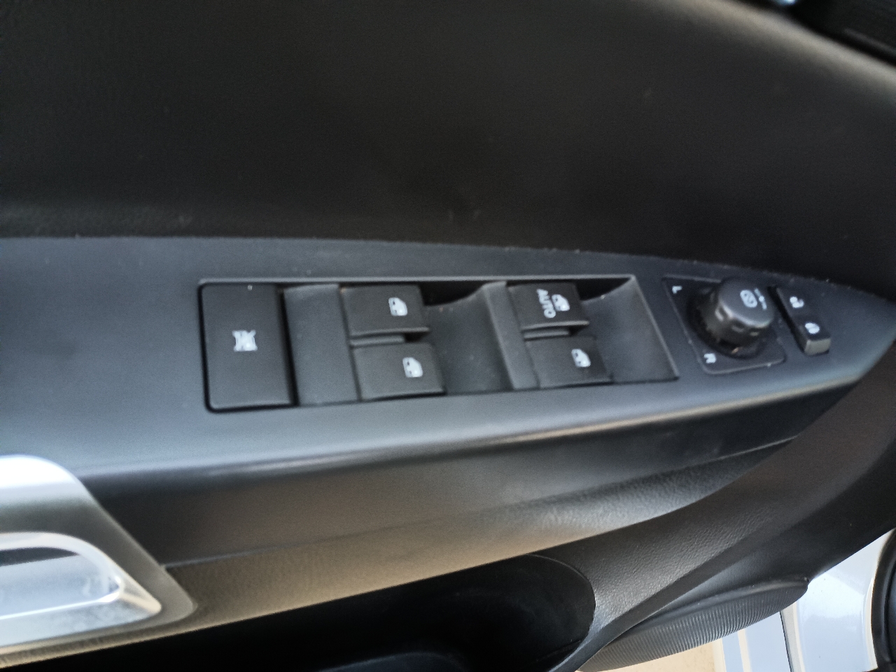 Chevrolet Captiva Sport 1LT FWD 2013