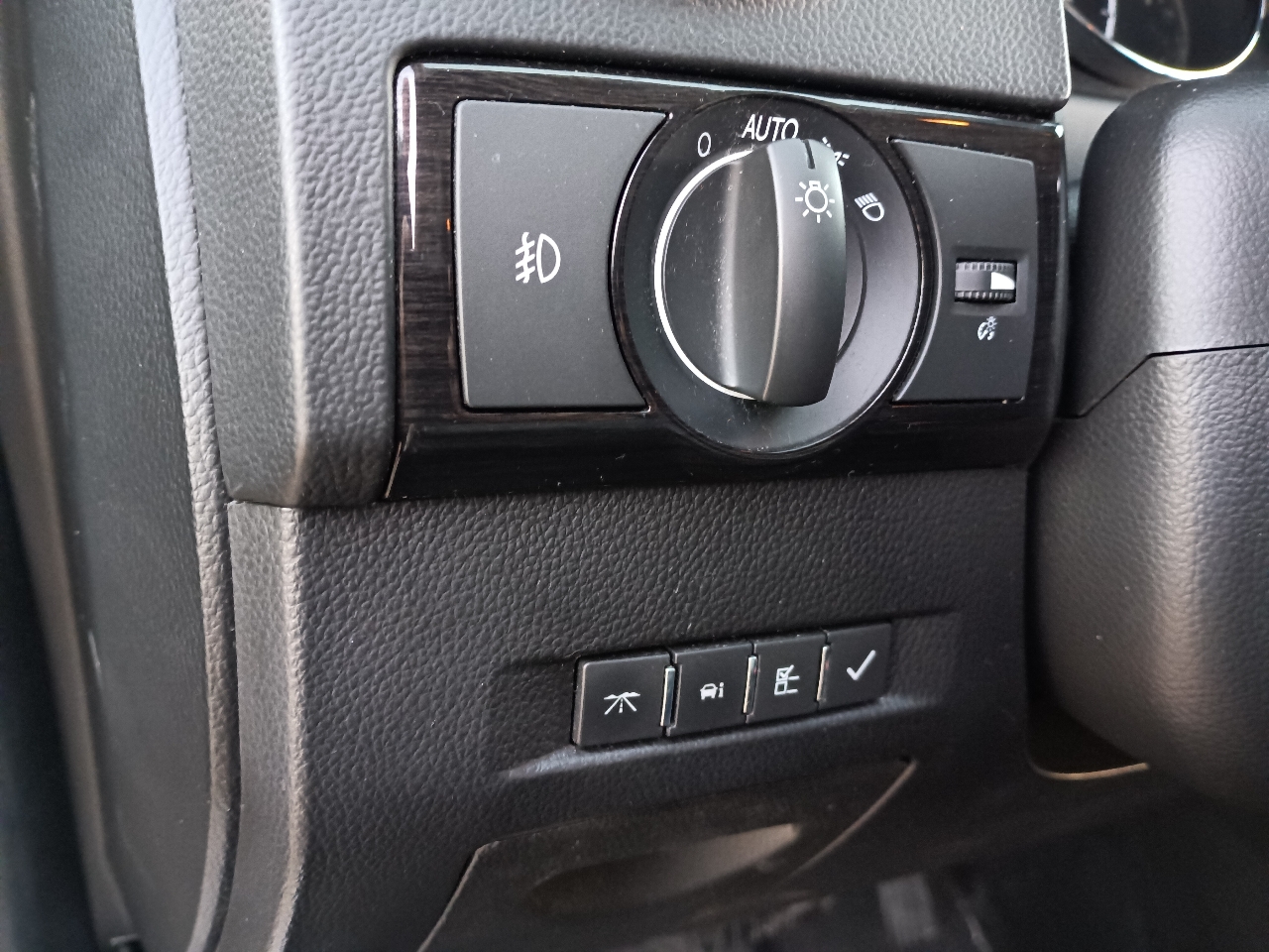 Chevrolet Captiva Sport 1LT FWD 2013