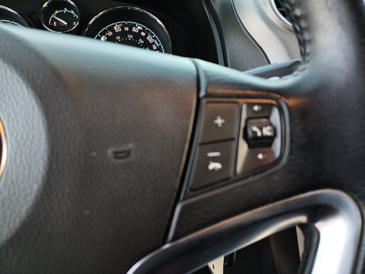 Chevrolet Captiva Sport 1LT FWD 2013