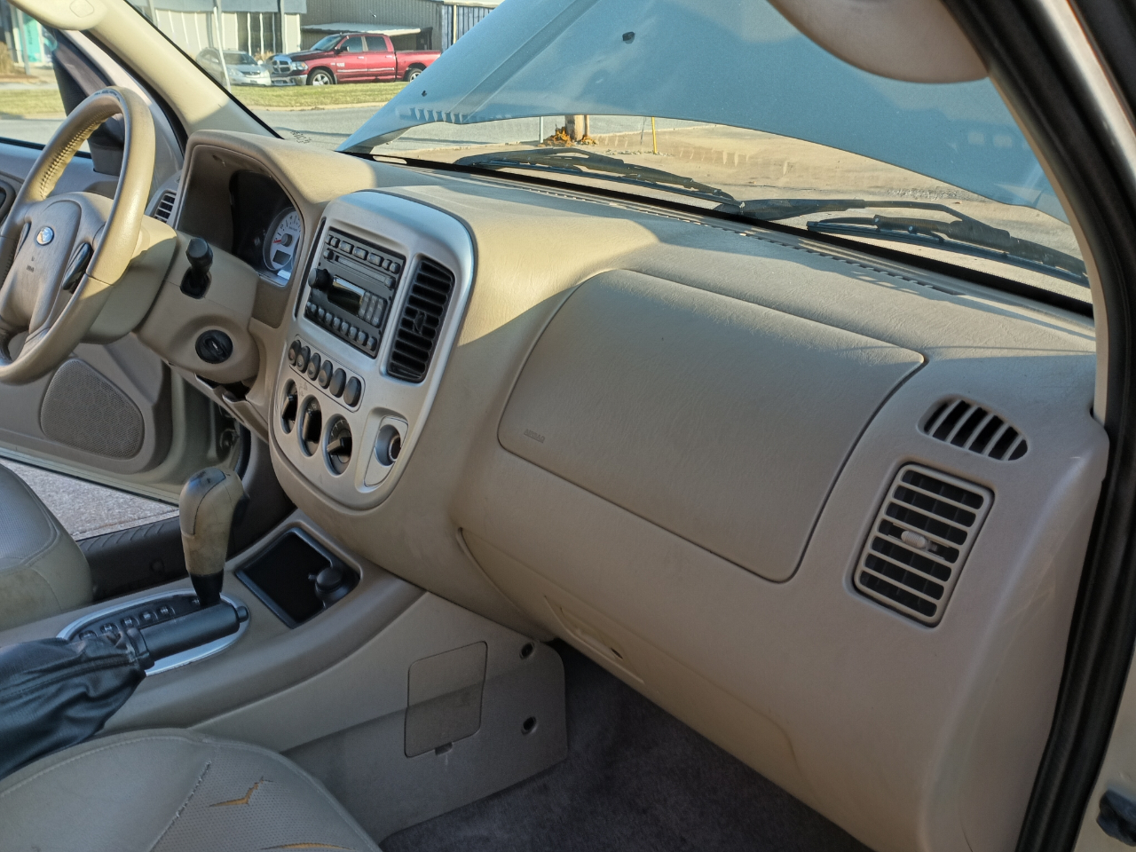 Ford Escape Limited 2WD 2005