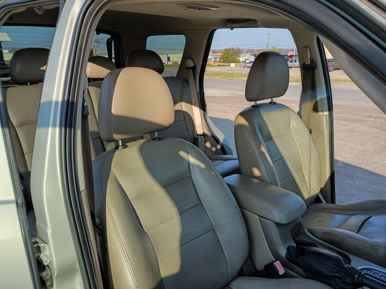 Ford Escape Limited 2WD 2005