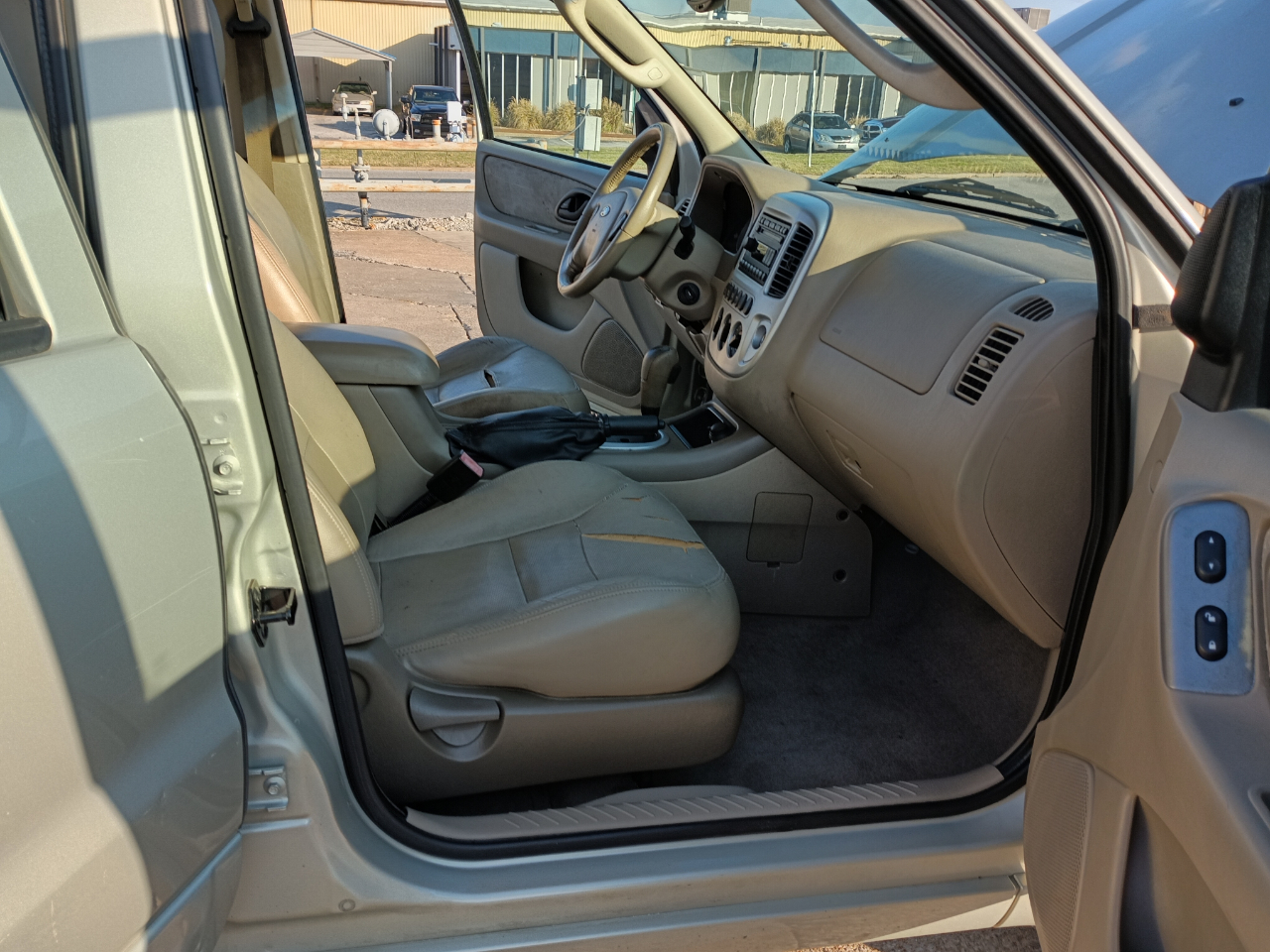 Ford Escape Limited 2WD 2005