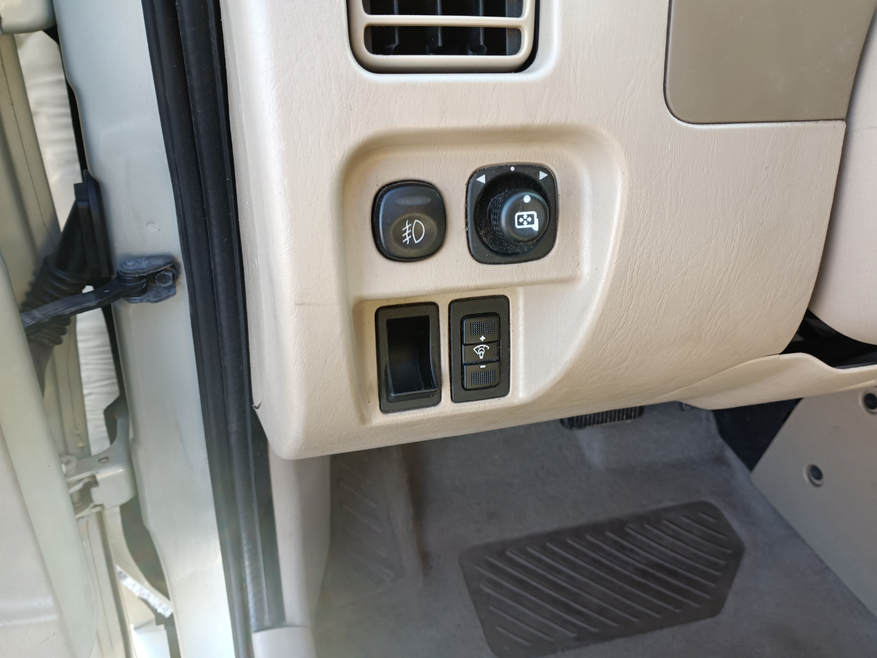 Ford Escape Limited 2WD 2005