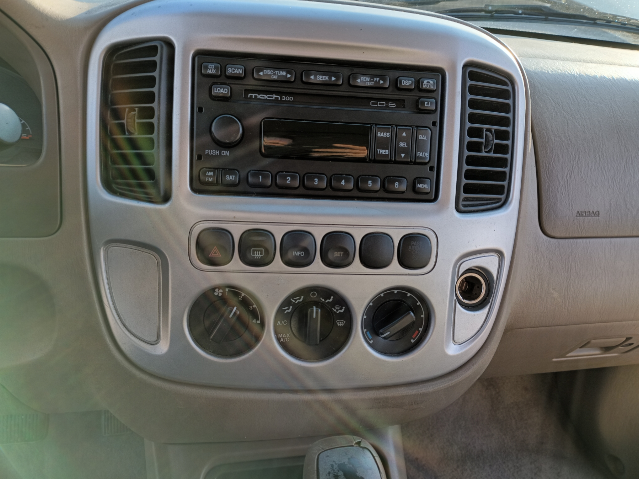 Ford Escape Limited 2WD 2005