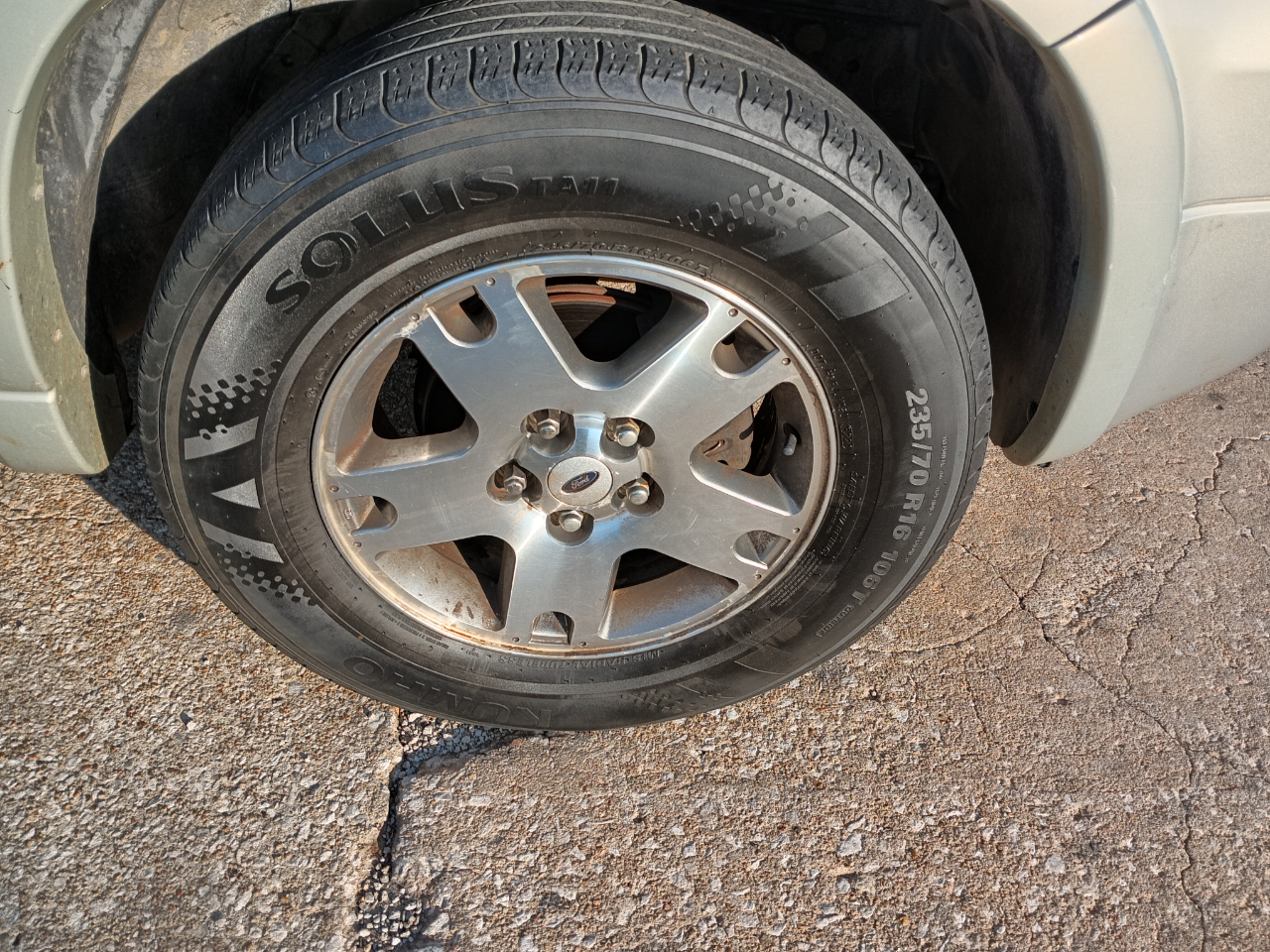 Ford Escape Limited 2WD 2005