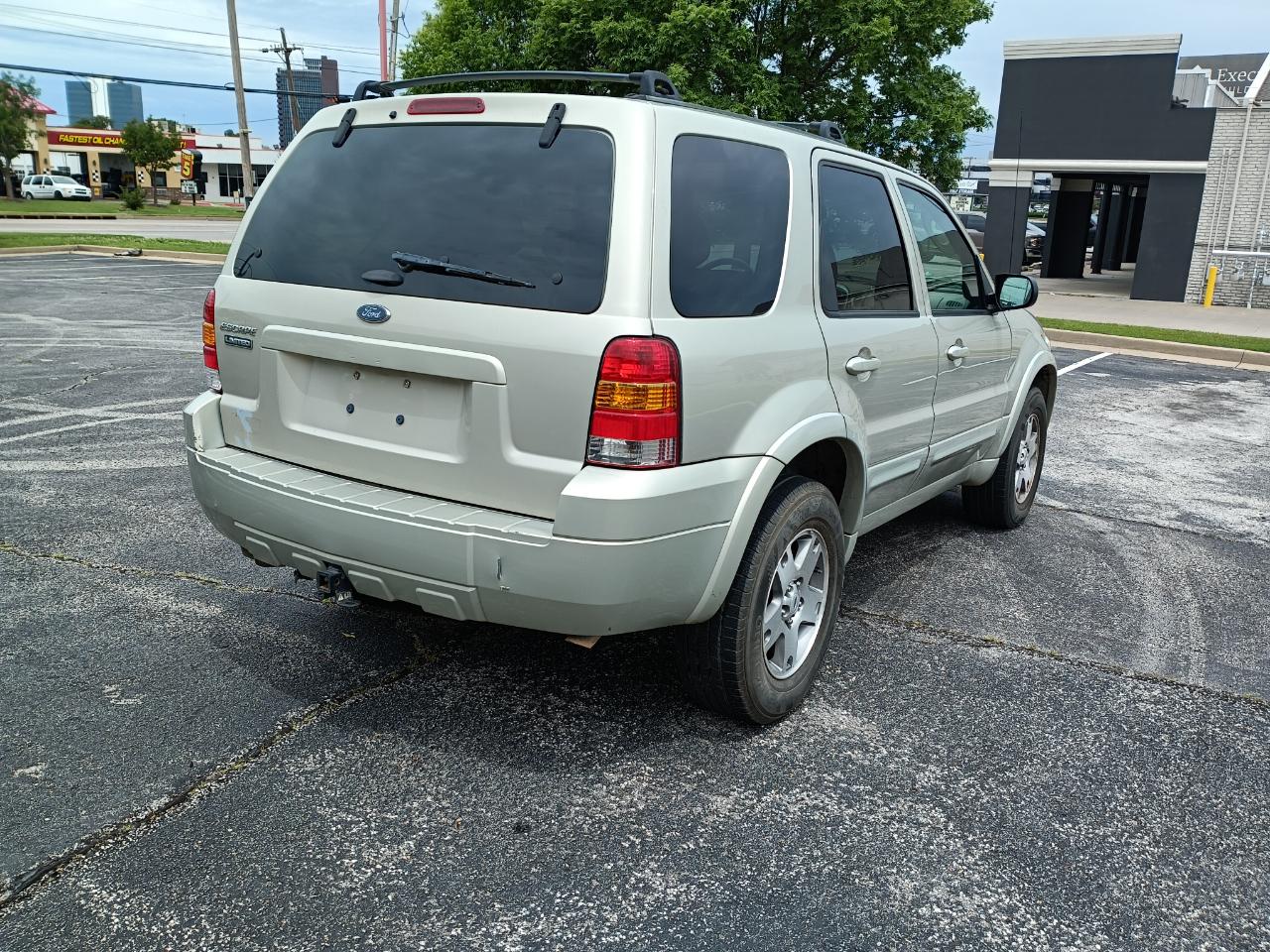 Ford Escape Limited 2WD 2005