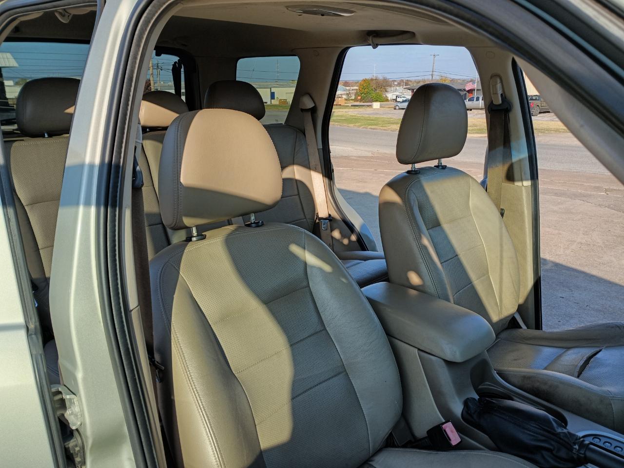 Ford Escape Limited 2WD 2005