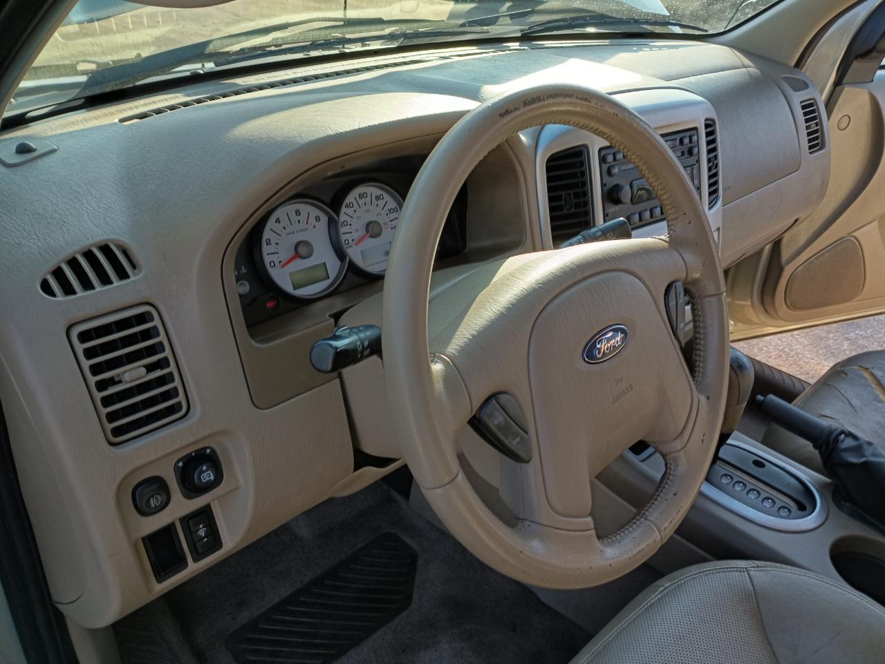 Ford Escape Limited 2WD 2005