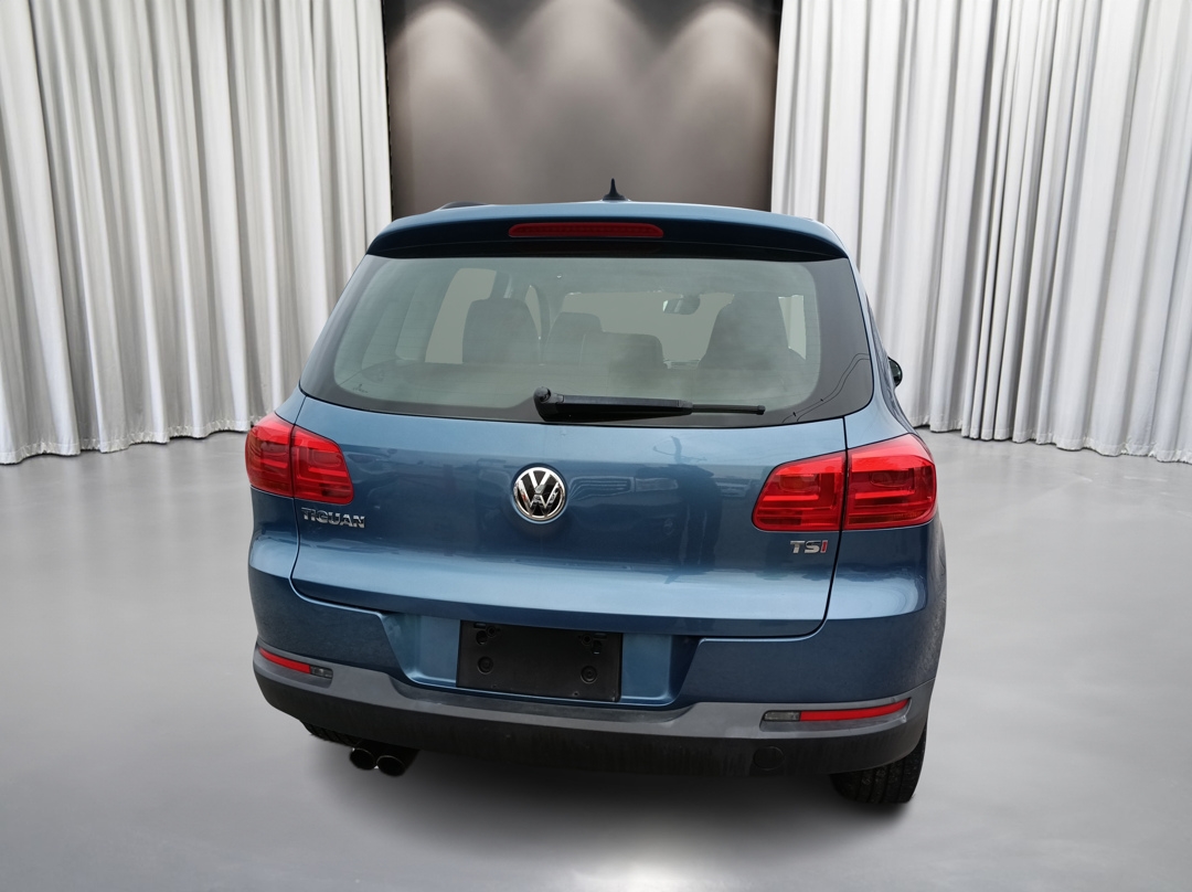 Volkswagen Tiguan S 2017