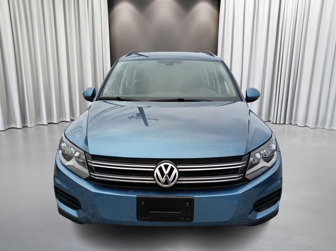 Volkswagen Tiguan S 2017