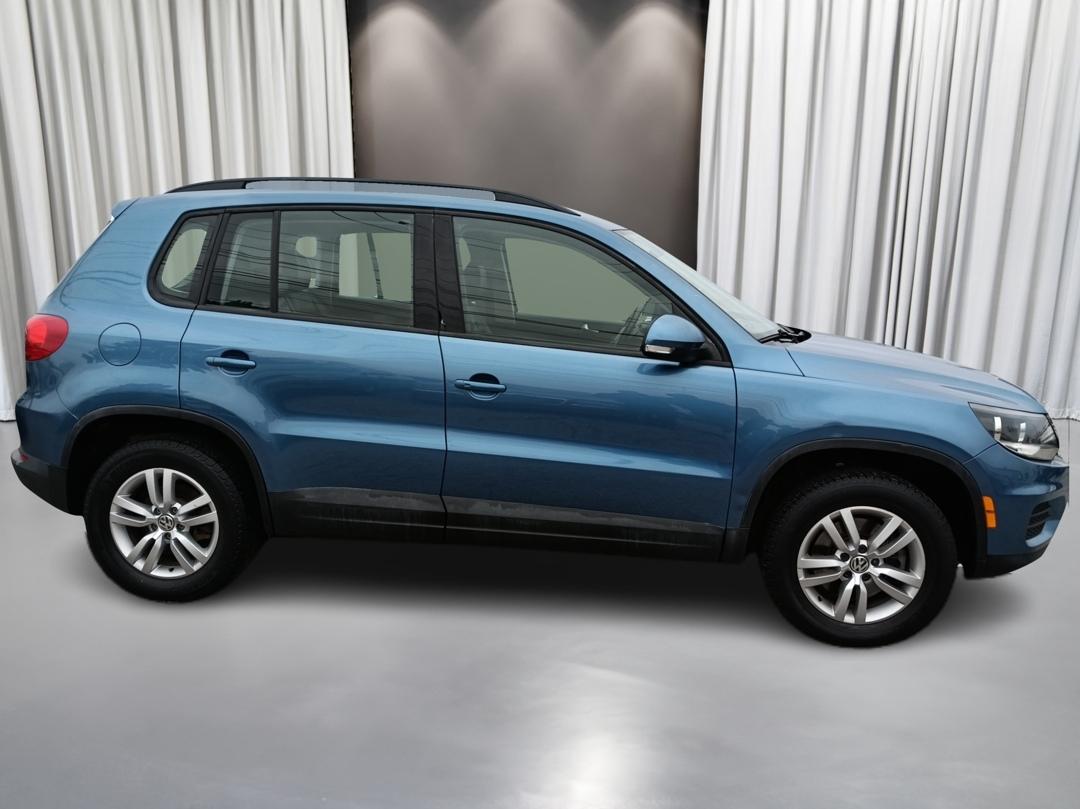 Volkswagen Tiguan S 2017