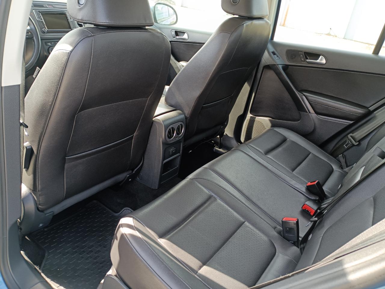 Volkswagen Tiguan S 2017