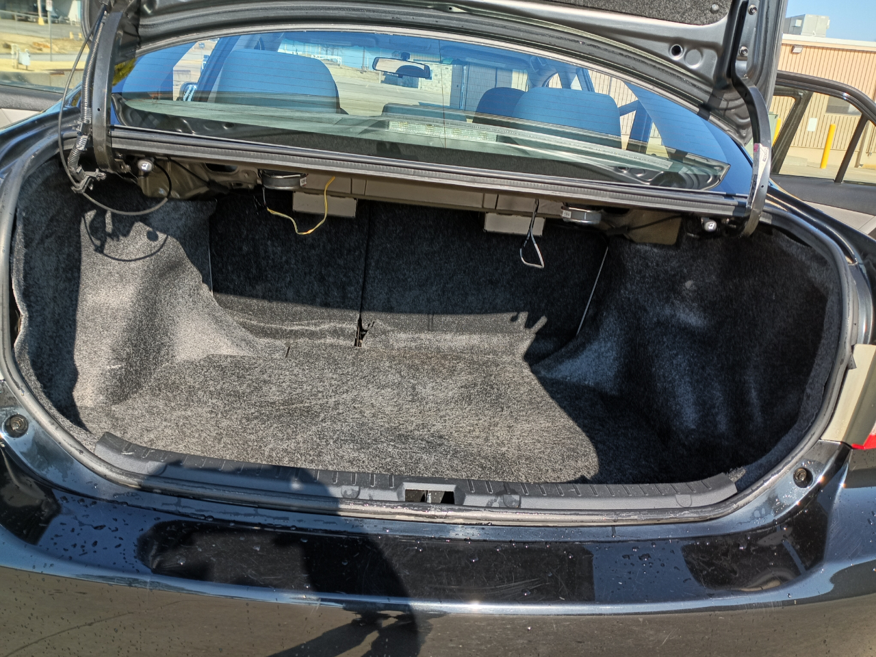 Toyota Corolla LE 4-Speed AT 2012