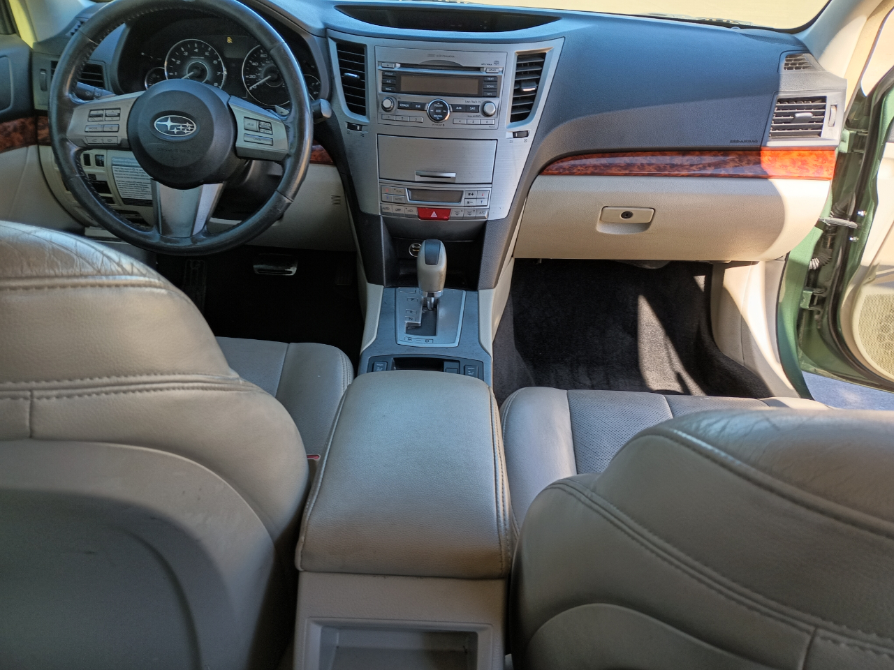 Subaru Outback 2.5i Limited 2010