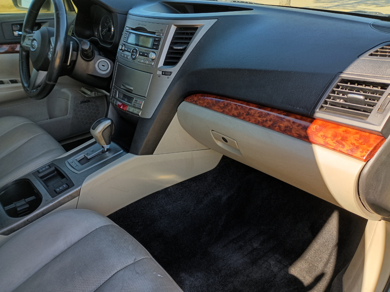 Subaru Outback 2.5i Limited 2010