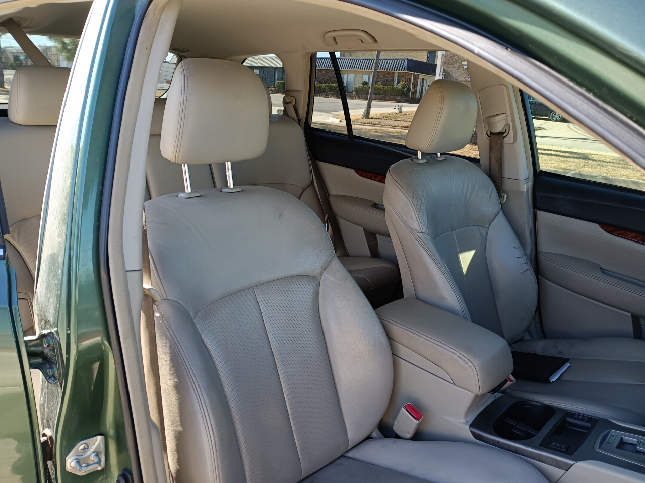 Subaru Outback 2.5i Limited 2010