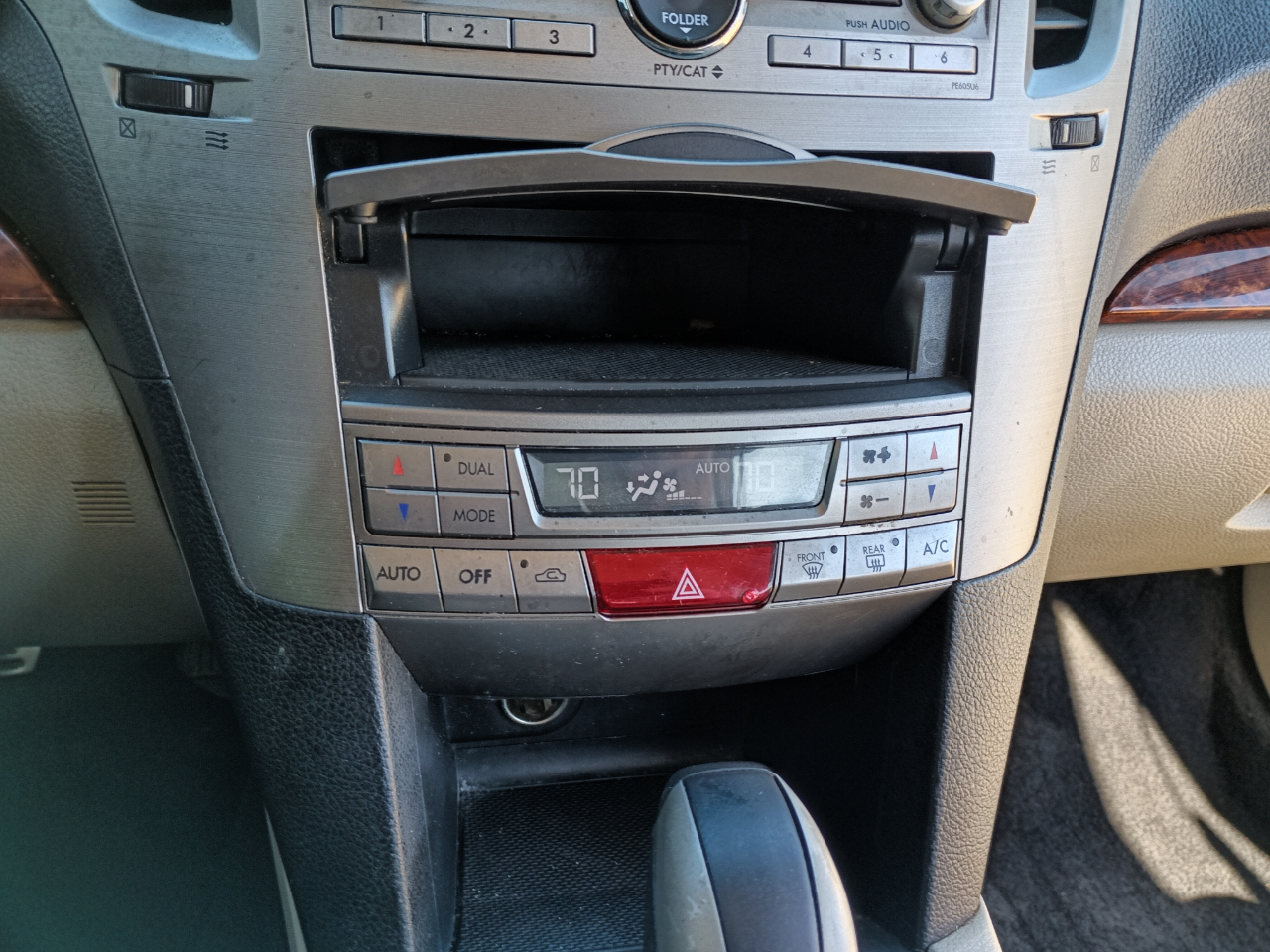 Subaru Outback 2.5i Limited 2010