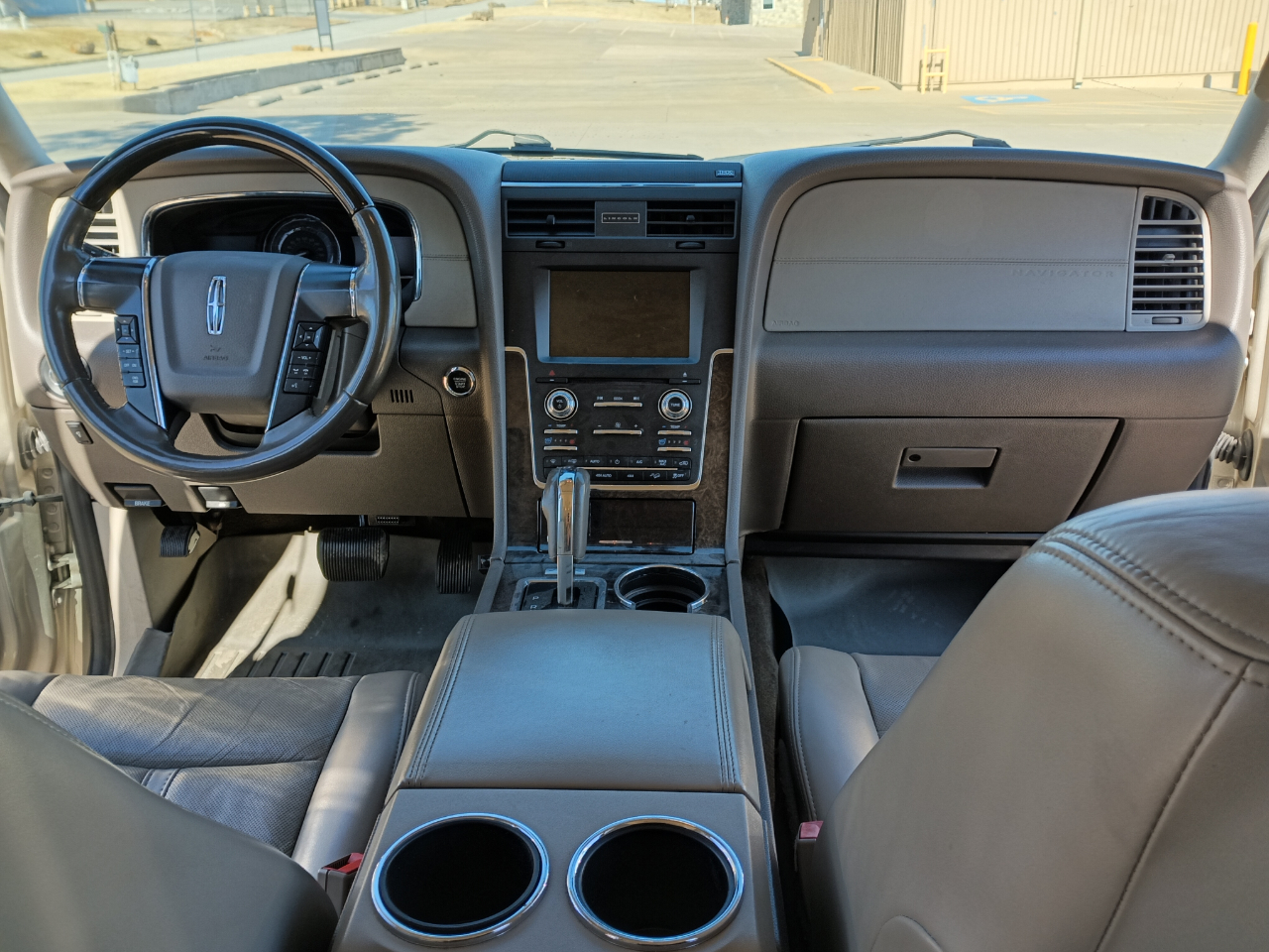 Lincoln Navigator L Select 4WD 2017