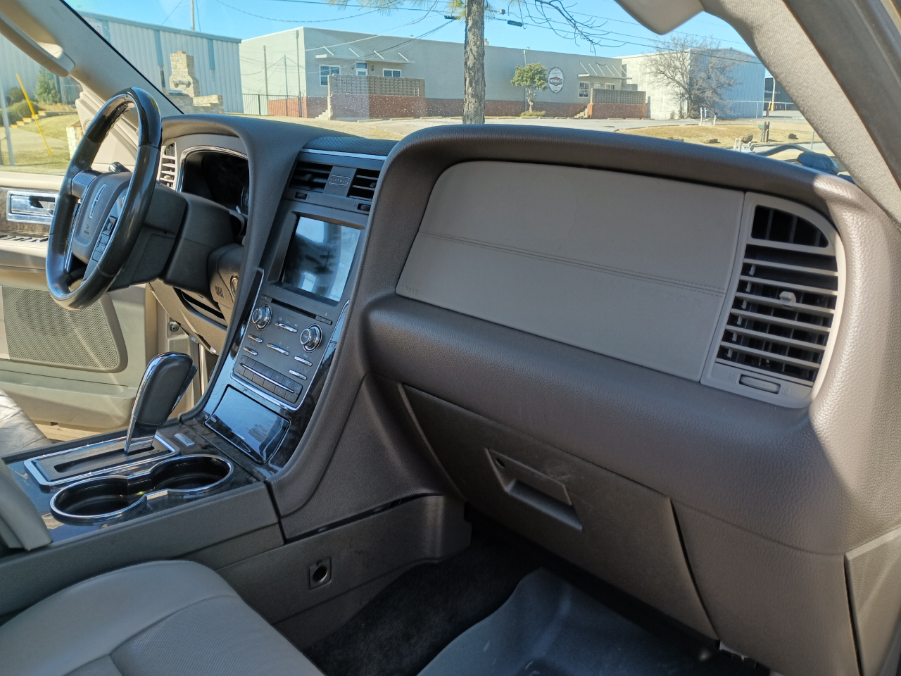 Lincoln Navigator L Select 4WD 2017