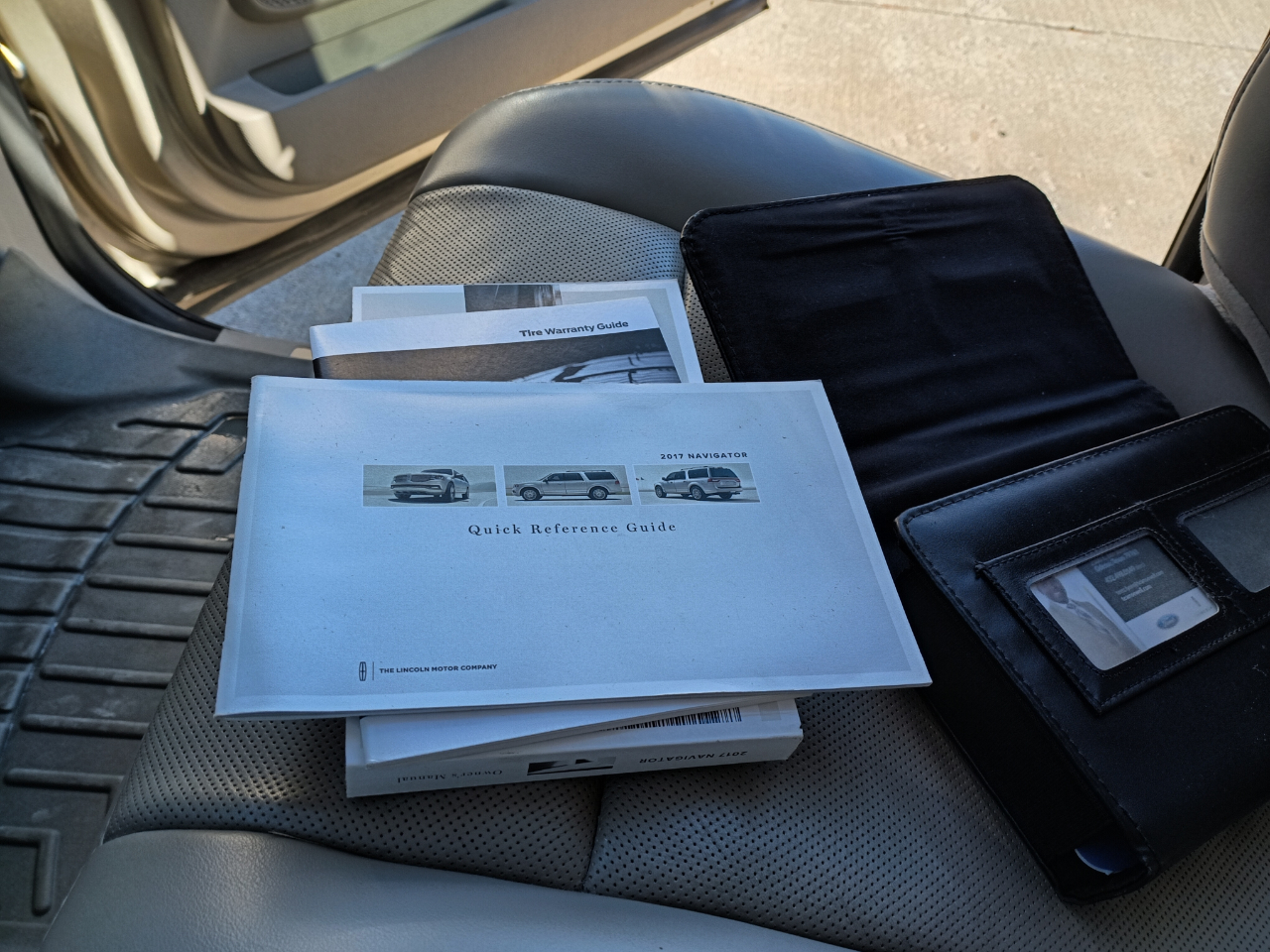 Lincoln Navigator L Select 4WD 2017