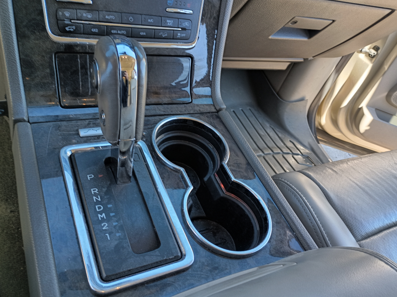 Lincoln Navigator L Select 4WD 2017