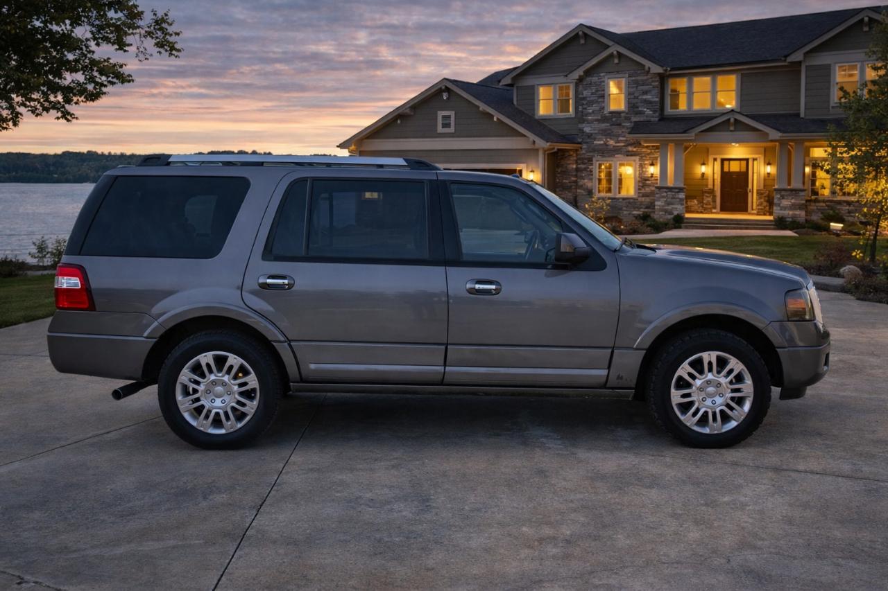 Ford Expedition Limited 2WD 2013