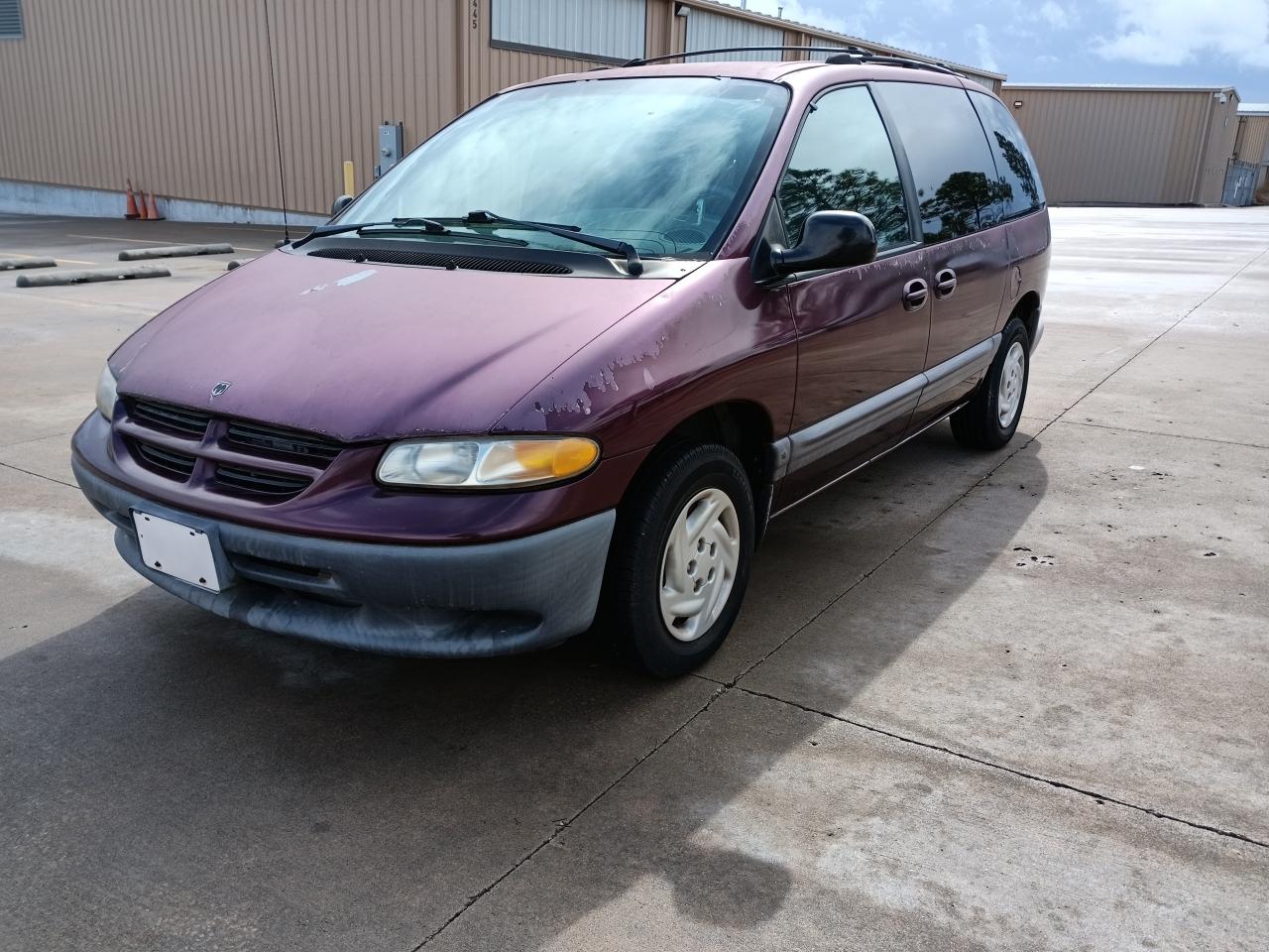 Dodge Caravan SE 2000