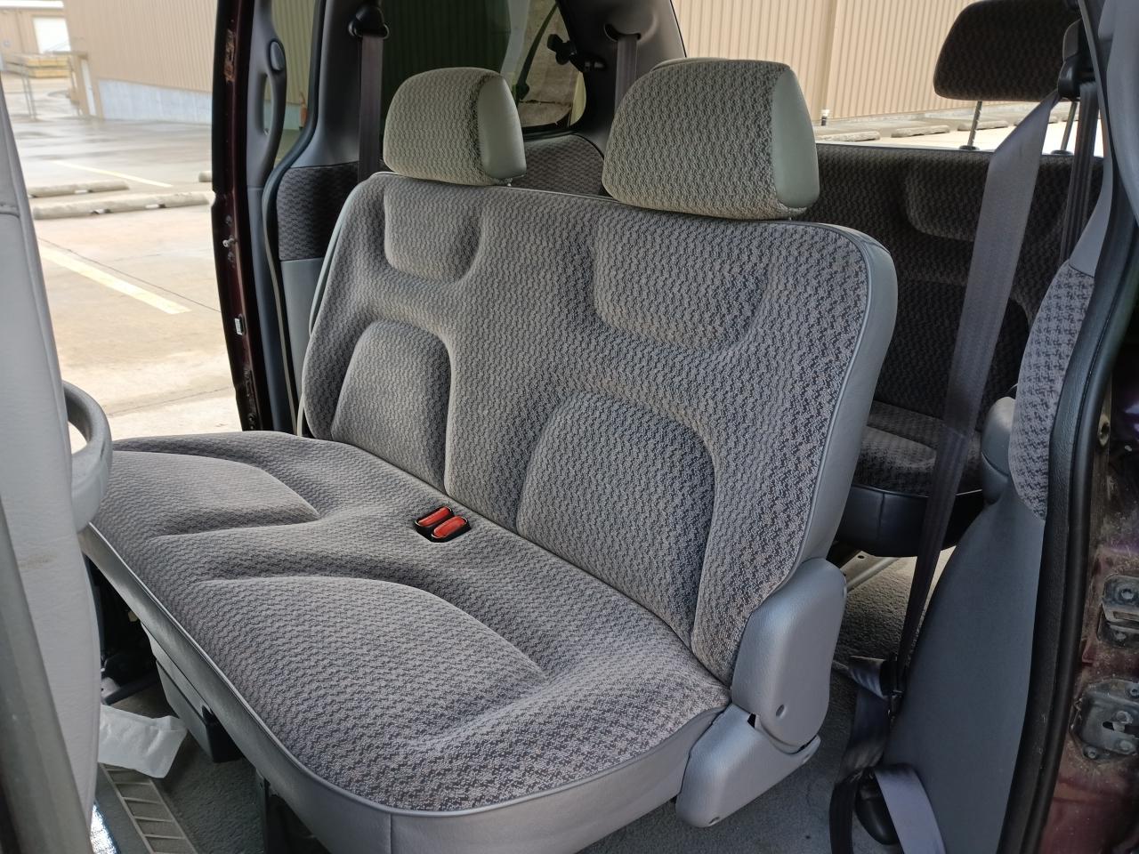 Dodge Caravan SE 2000