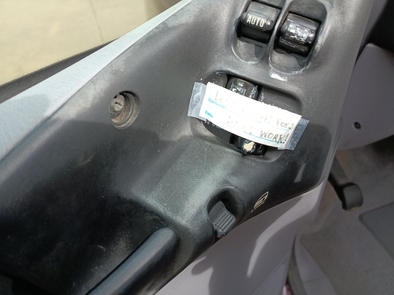 Dodge Caravan SE 2000